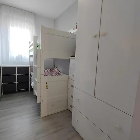 Modern Apartment With Free Parking & Terrace Near Ljubljana Lublaň