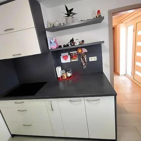 Apartmán Modern Apartment With Free Parking & Terrace Near Ljubljana Lublaň