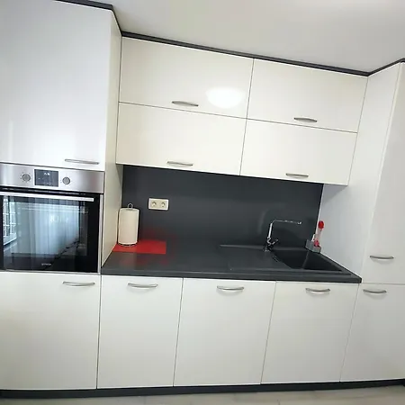 Modern Apartment With Free Parking & Terrace Near Ljubljana לובליאנה